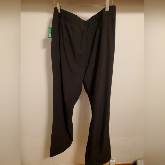 NWT GAP High Rise Fleece-lined pants. Black. Size L. 30" inseam. - Picture 2 of 11